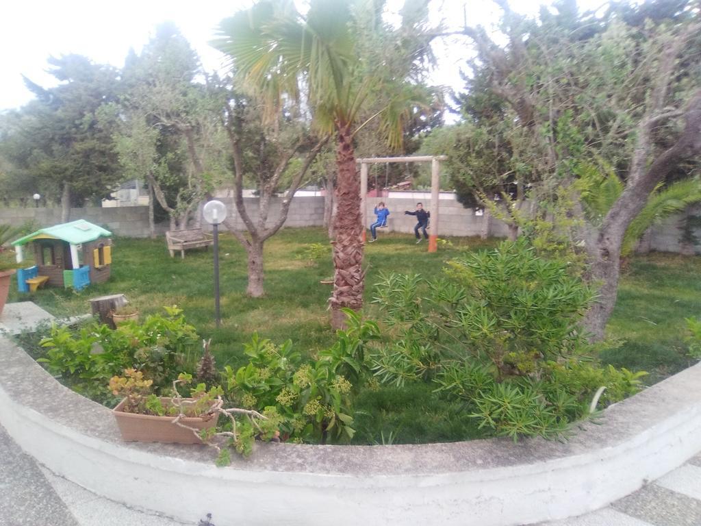 Casa Vacanza Fiorella Torre dell'Orso Exteriör bild